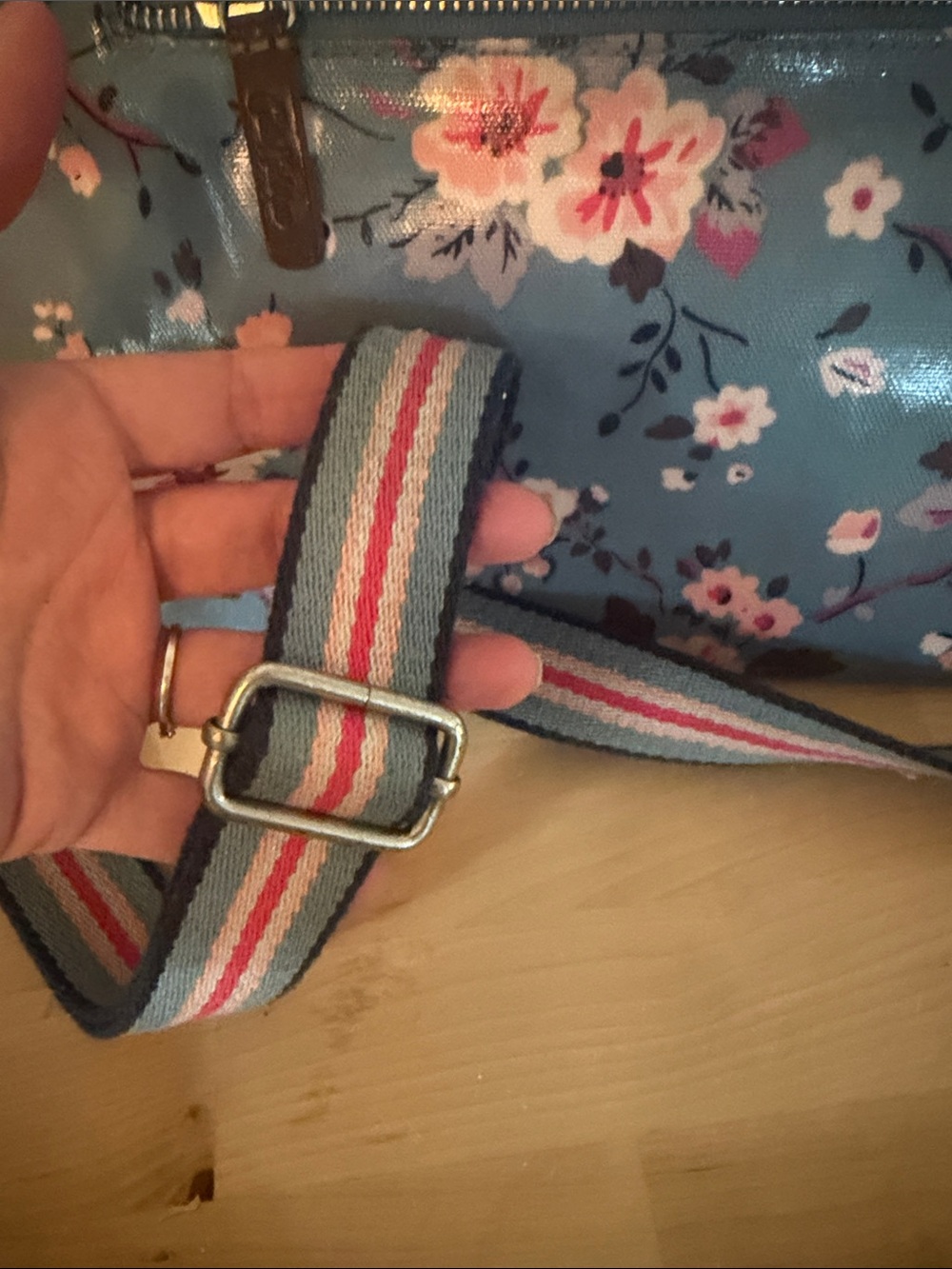 Large Cath Kidston Floral Crossbody - Picture 3 of 12